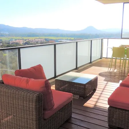 Apartment Very Nice With Sea View Ideally Located At 750m From The Port And Shops.